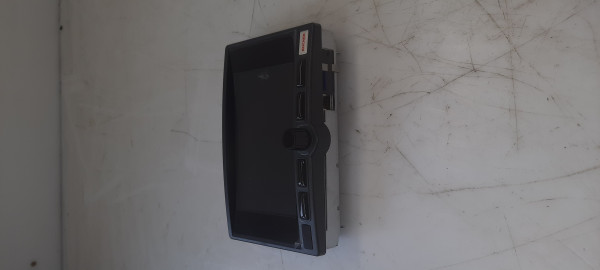 01-01-16-668 Display