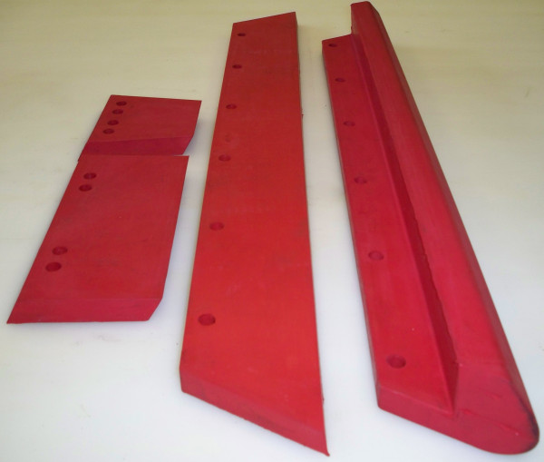01-03-08-0114-Z Saugmundgummis im Satz Gummi rot , hinten L-Gummi