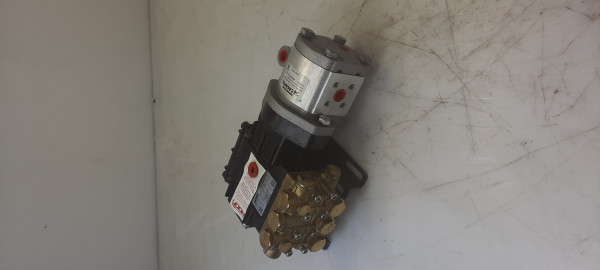 01-06-02-922 Hochdruckpumpeneinheit