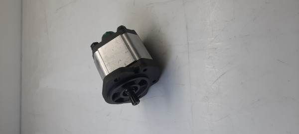 01-03-11-001 Zahnradhydraulikpumpe C401