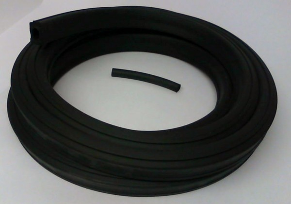 01-03-08-0101-C Dichtung Heckklappe 6,50m black standart