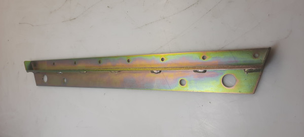 01-11-0104-A Halter für Saugmundgummi hinten